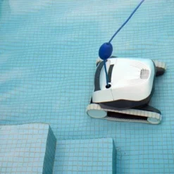 Dolphin E10 Zwembadrobot Bodemreiniging -Hayward Sales e10 zwembadrobot bodemreiniging 5