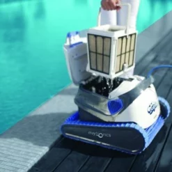 Dolphin S200 -Hayward Sales s200 8