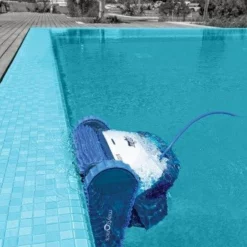 Dolphin S300i 14 Dolphin S300i -Hayward Sales s300i 4